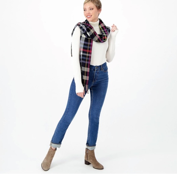 ISAAC MIZRAHI LIVE! Luxe Italian Scarf with Fringe Hem In Navy - Picture 3 of 8